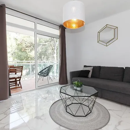 Uhc Llagari Appartement *